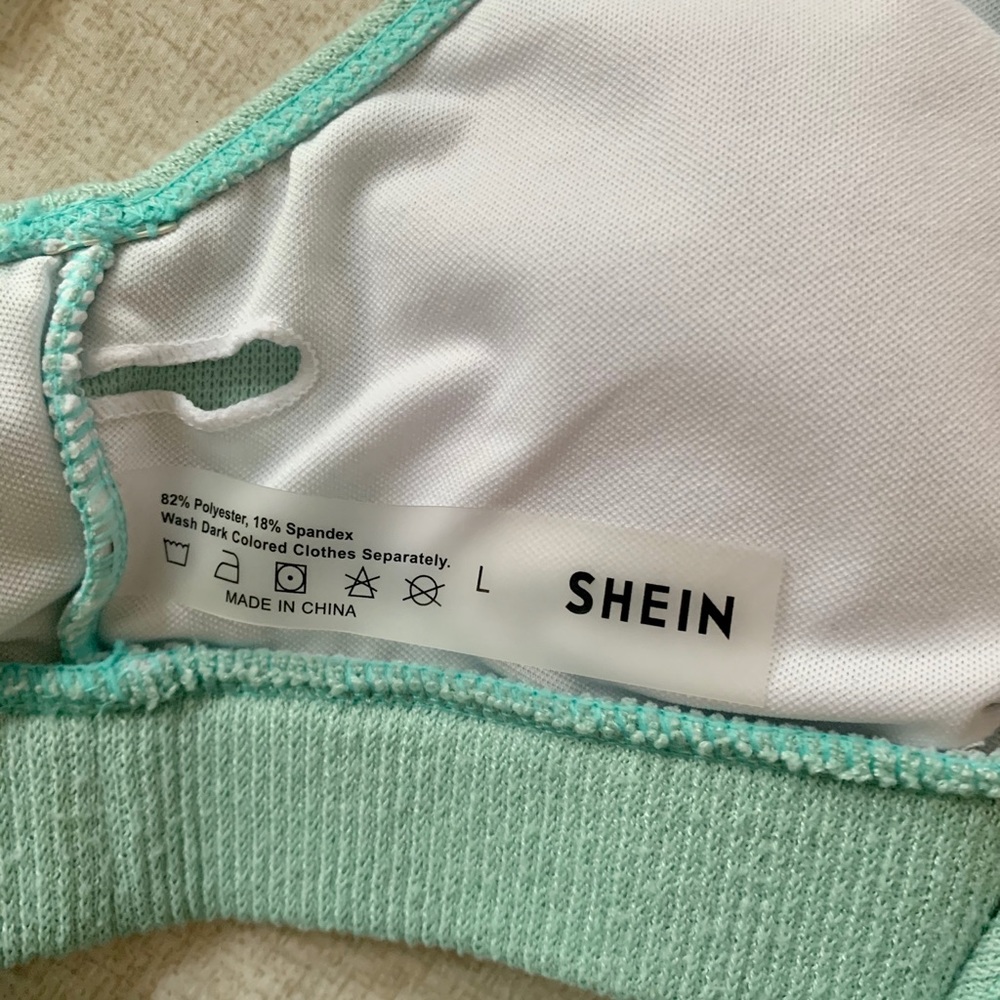 Bathing suit - Picture 4 of 4